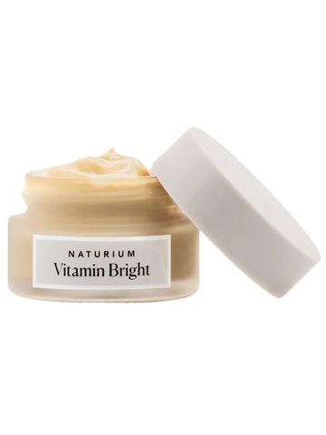 naturium-vitamin-bright-illuminating-eye-cream-Light-Medium.