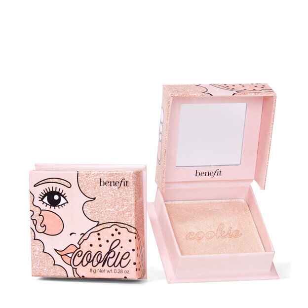 Benefit Cosmetics Golden pearl highlighter.