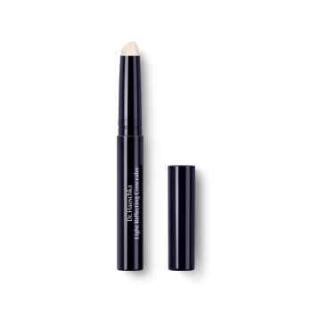 Dr Hauschka Light Reflecting Concealer.