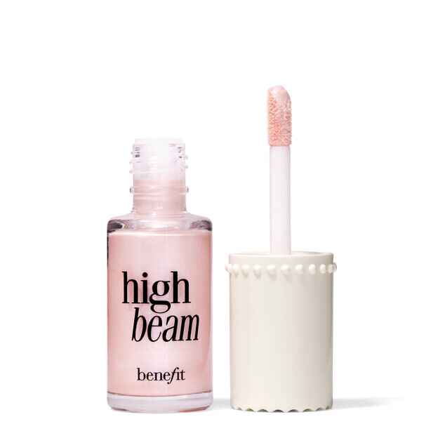 Benefit Cosmetics Satiny pink complexion highlighter.