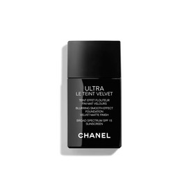 Chanel ULTRA LE TEINT VELVET B10.